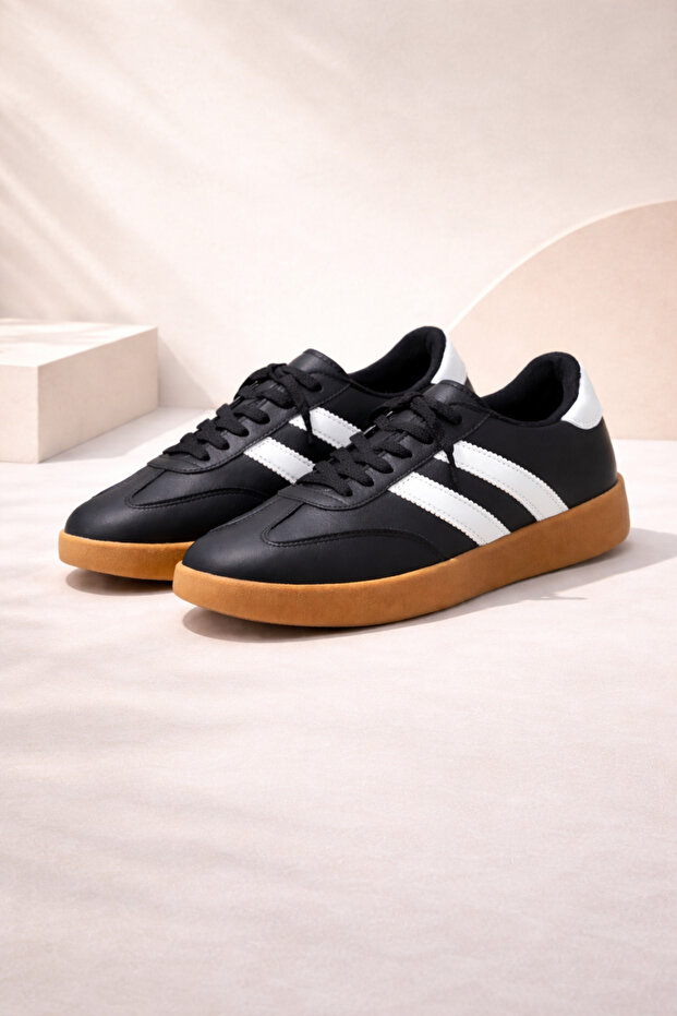 Unisex Casual Sneakers Comfortable Sole Lace-Up