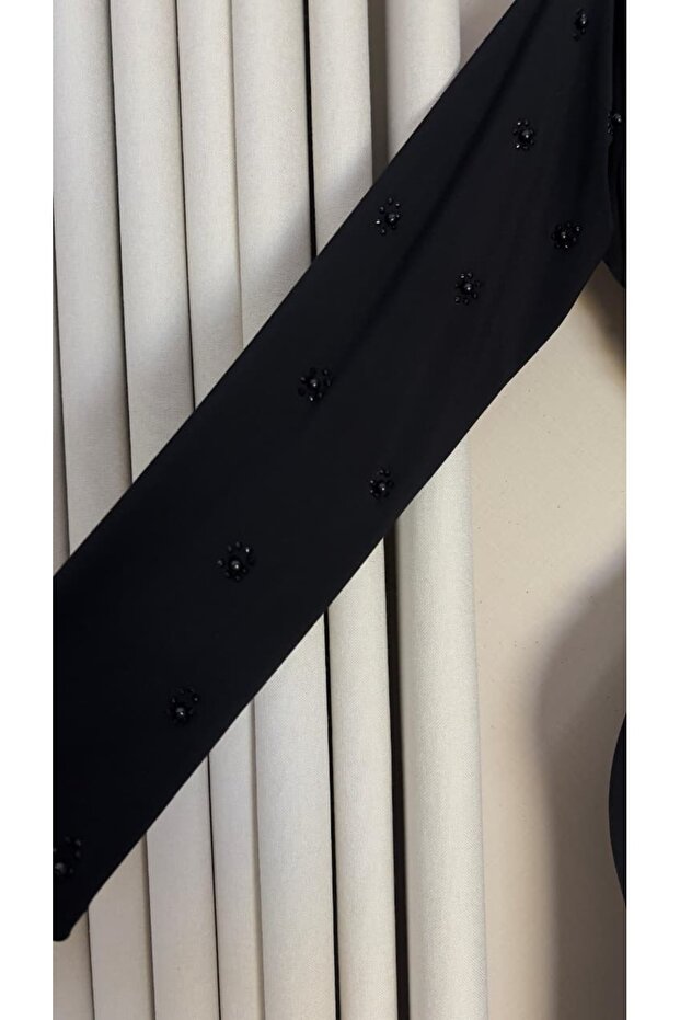 فستان اسود مفصص طويل - 4