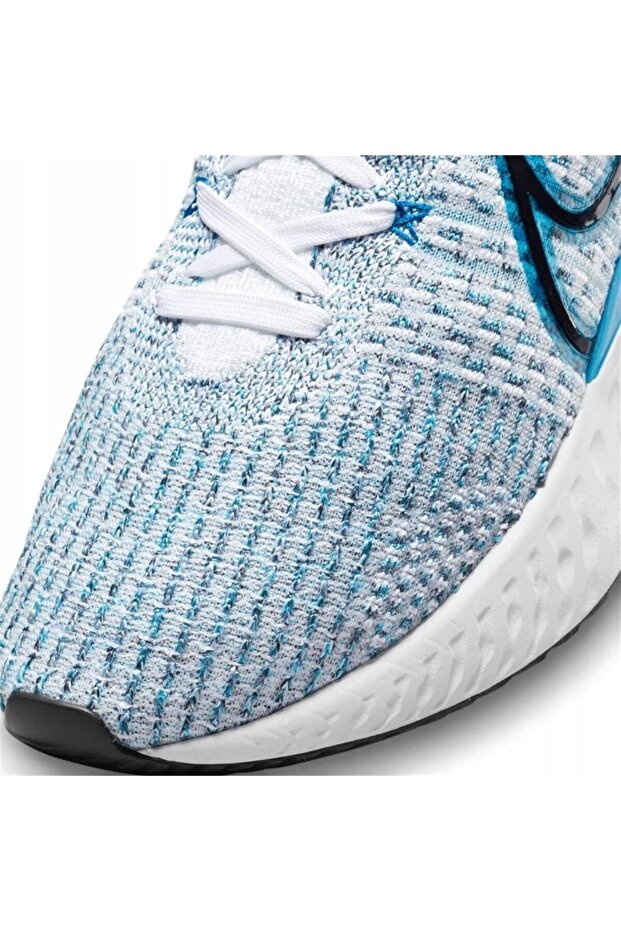 React Infinity Run Flyknit 3 - 6