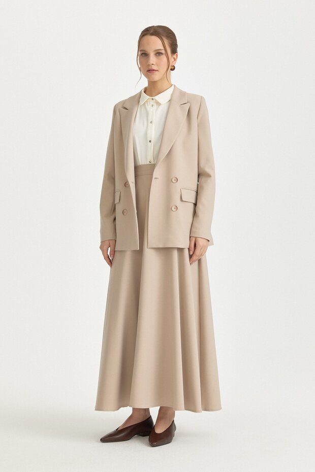 بليزر بصفين من الأزرار من البوليستر. جاكيت فيسكوز بيج