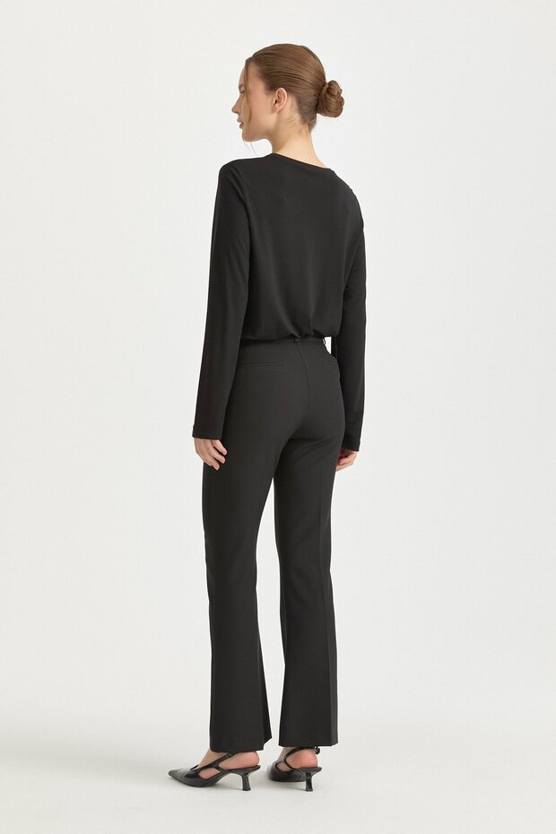 Ütü İzli İspanyol Paça Basic Pantolon Siyah - 4