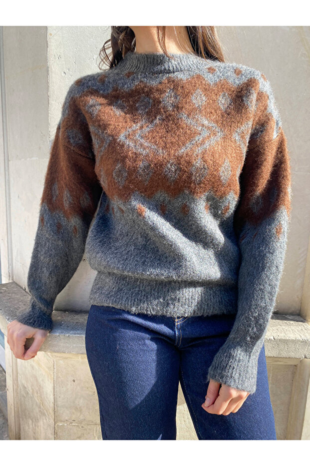 Pulover cu model de damă - 3