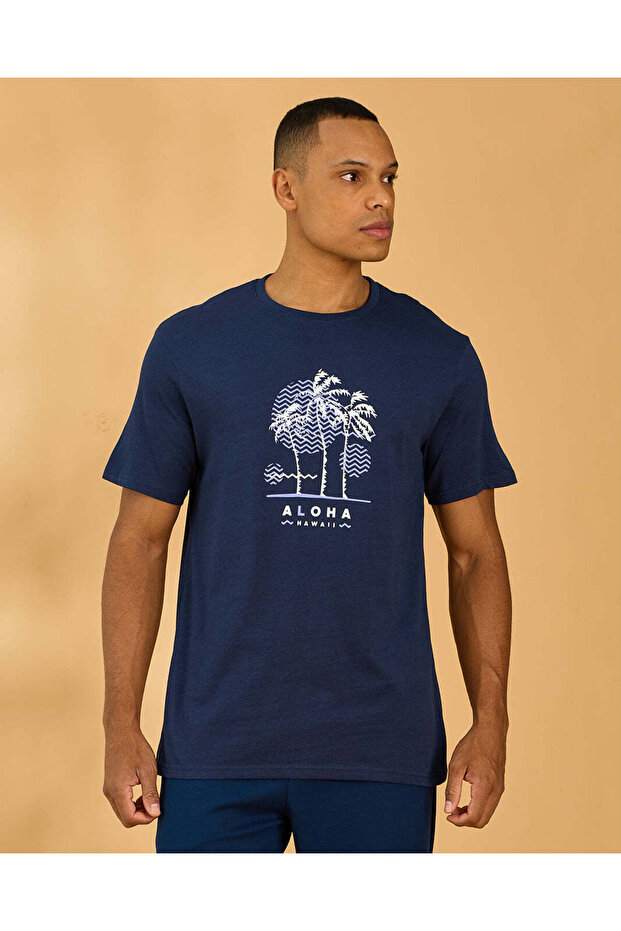 Men Navy Basic Graphic T Shirt - 1