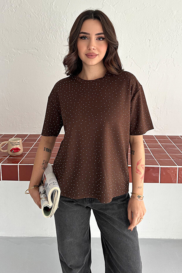 Taş Detaylı Basic Tişört – Minimal Dot - 4