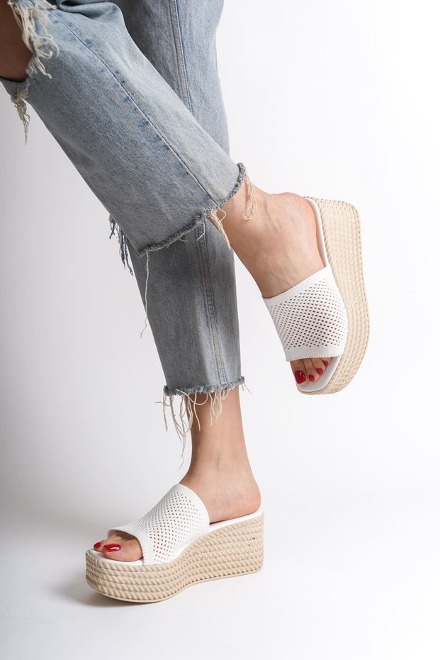 White Knitwear Straw Look Women's Set of Wedge Heel Slipper