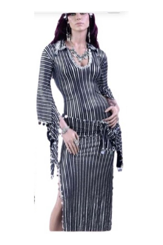 Striped Jilbab with Stretch Fabric – Comfortable and Elegant Design