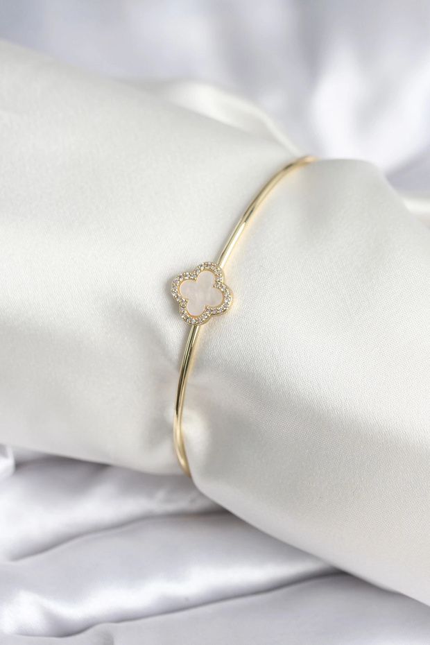 White Pearlescent Clover Model Gold Color Women's Bracelet