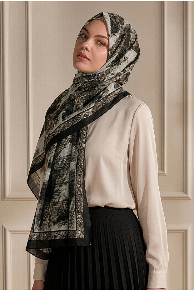 شال أسود عضوي بنقشة متعرجة - 1