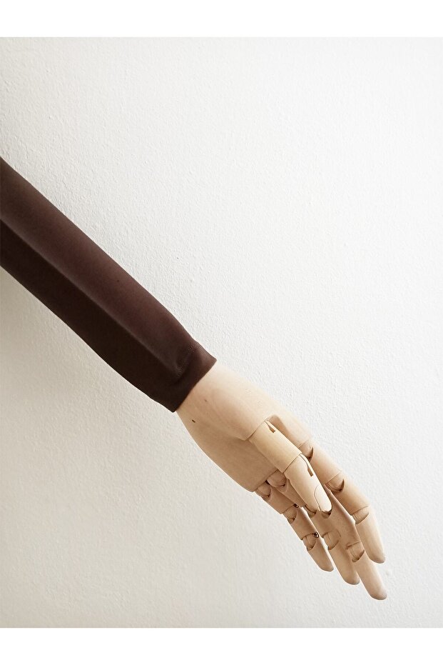 Lycra Plain Brown Sleeve