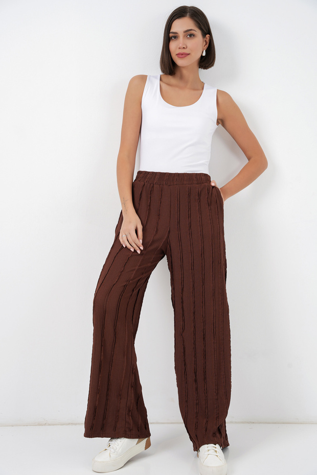 Women's Textured Stretchy Knitted Trousers 30077 - Brown