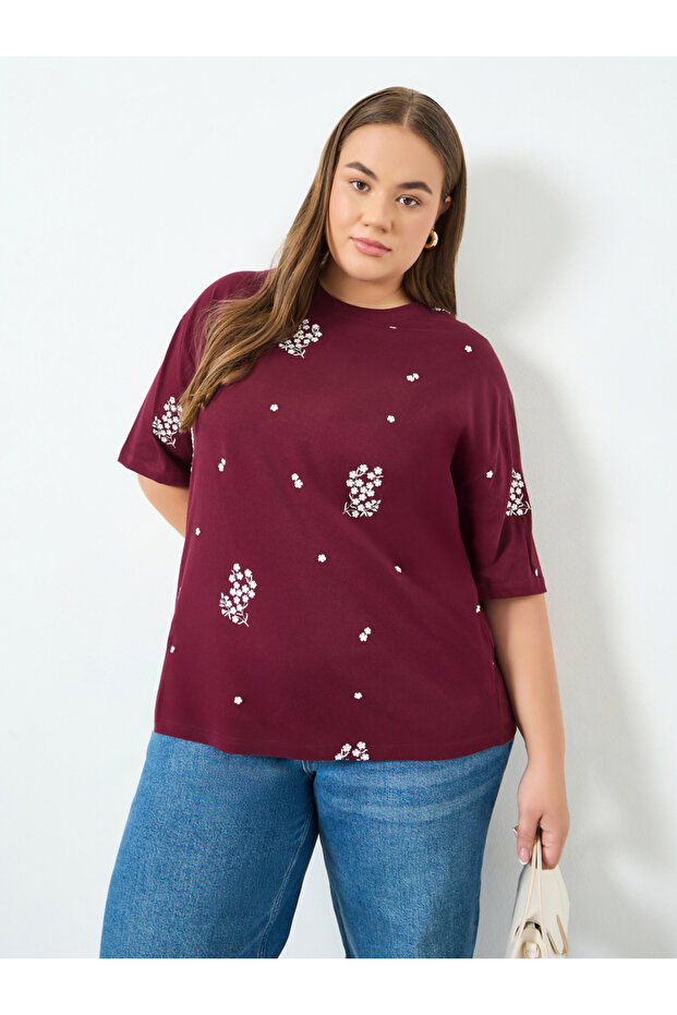 Plus Size Burgundy Floral Embroidered T-Shirt