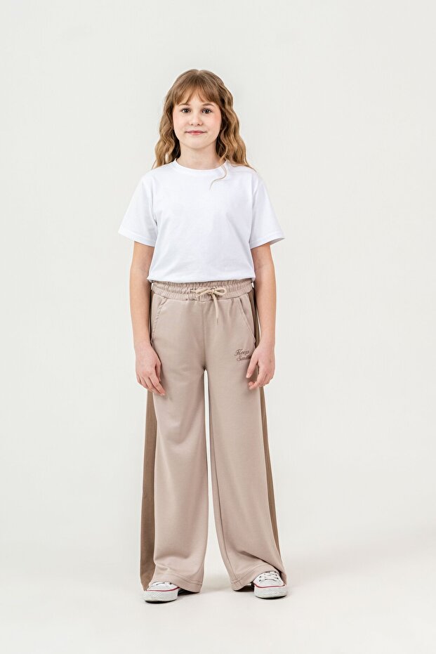 Keep Smiling Embroidered Sides Paneled Girls' Sweatpants