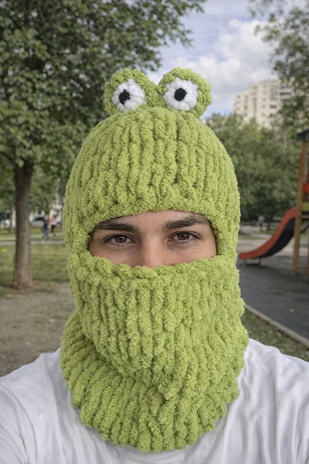 Puffy Light Green Frog Wegh Snow Mask Beanie & Muscle Cover Balaclava