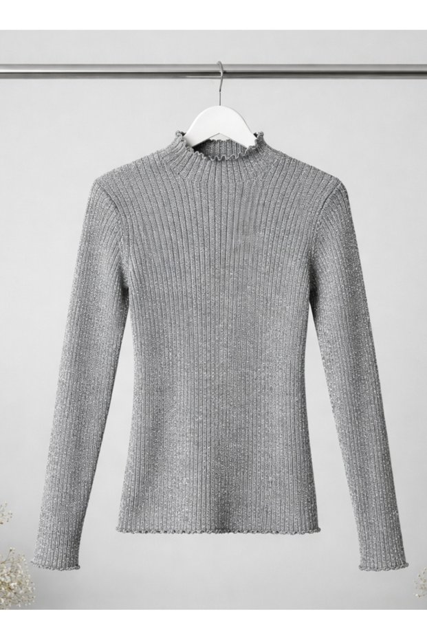 Bluza cu guler inalt