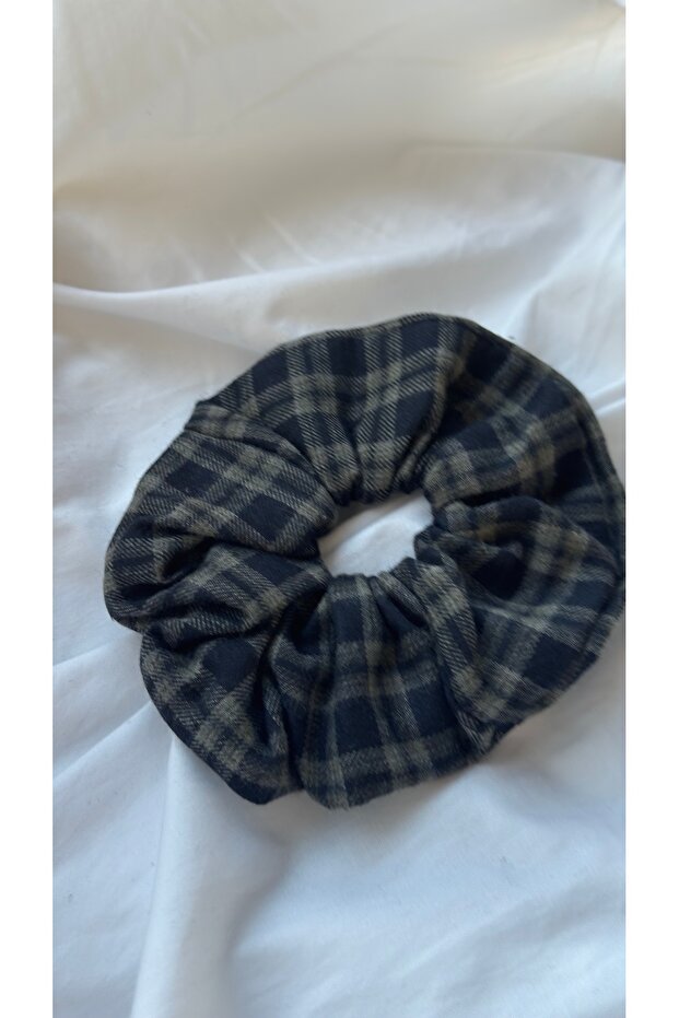Red-Black Plaid Patterned Rubber Band - Winter Flannel Scrunchie Hair Accessory