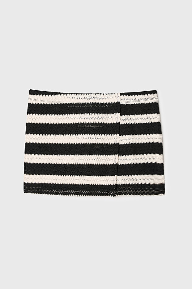 ÇİZGİLİ ÖRME MİNİ ŞORT - 1