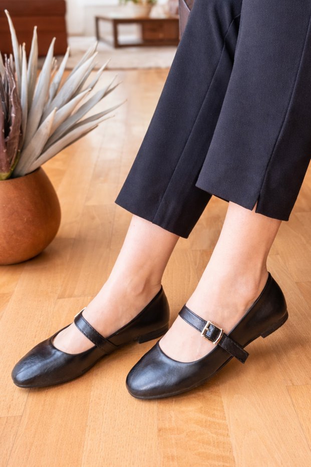 Women's Leather Ballet Flats Top-Strapped Comfortable Sole Casual Shoes Office Shoes