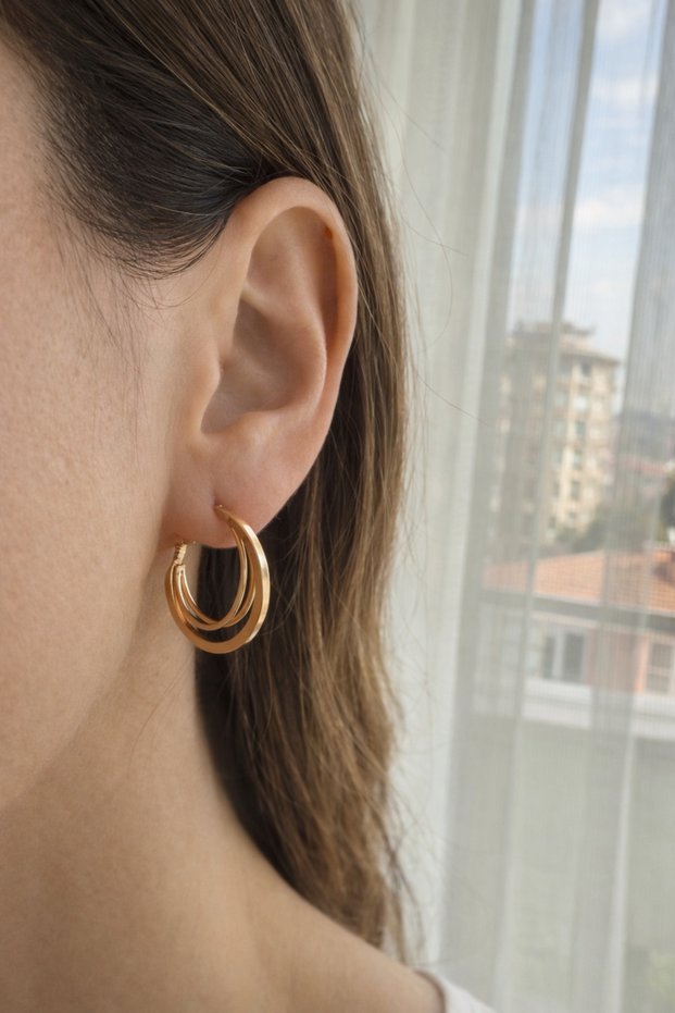 Women's Gold Color Multiple Hoop Earrings Modern Stylish Hoop Earrings Model