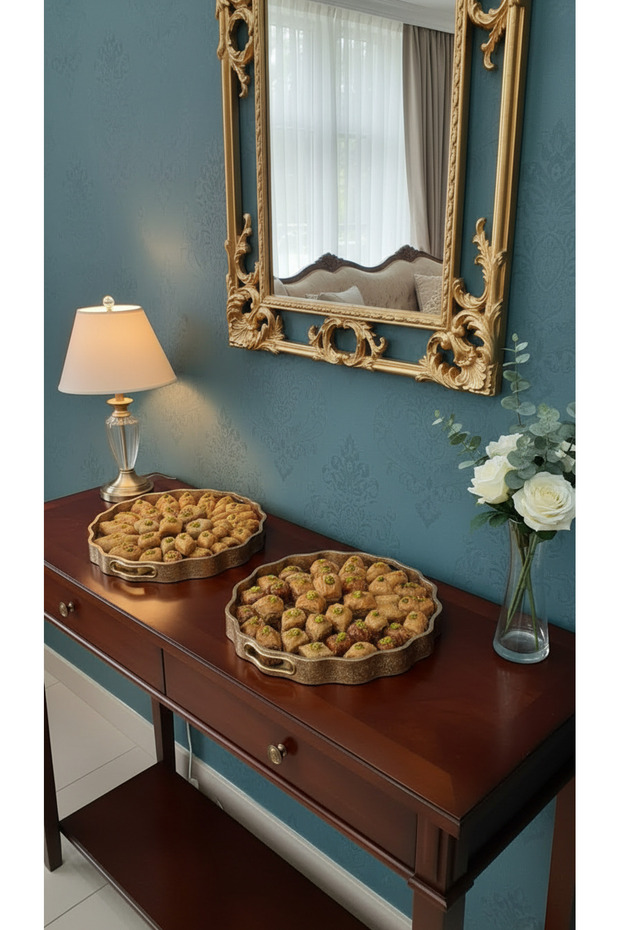 Versatile serving tray set with a unique design - 8