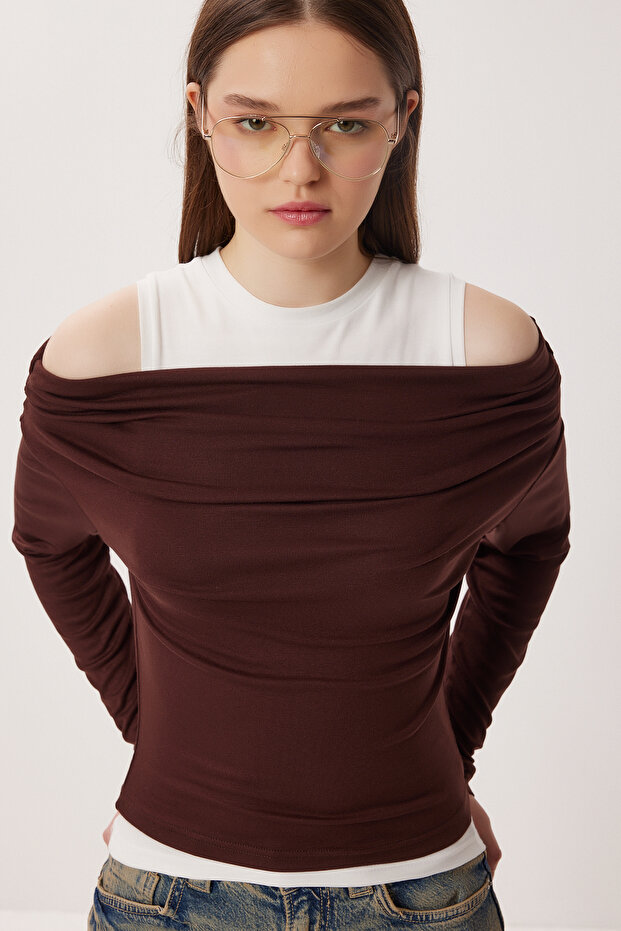 Open-Shoulder Athlete Knitted Blouse Lax0009 Brown
