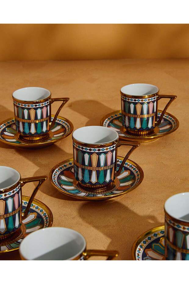 طقم قهوة إسبريسو ذهبي هندسي (12 قطعة)