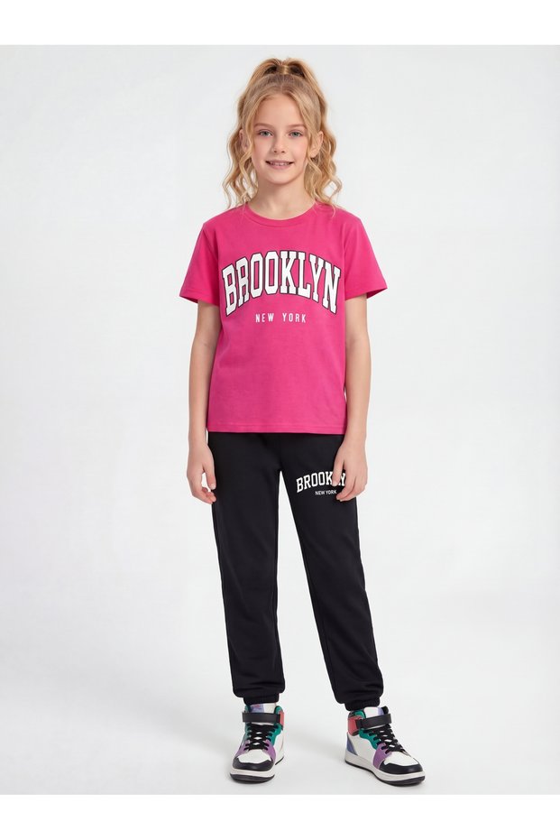 Round Neck T-Shirt and Long Sweatpants with Print Detail for Girls - Top and Bottom Set