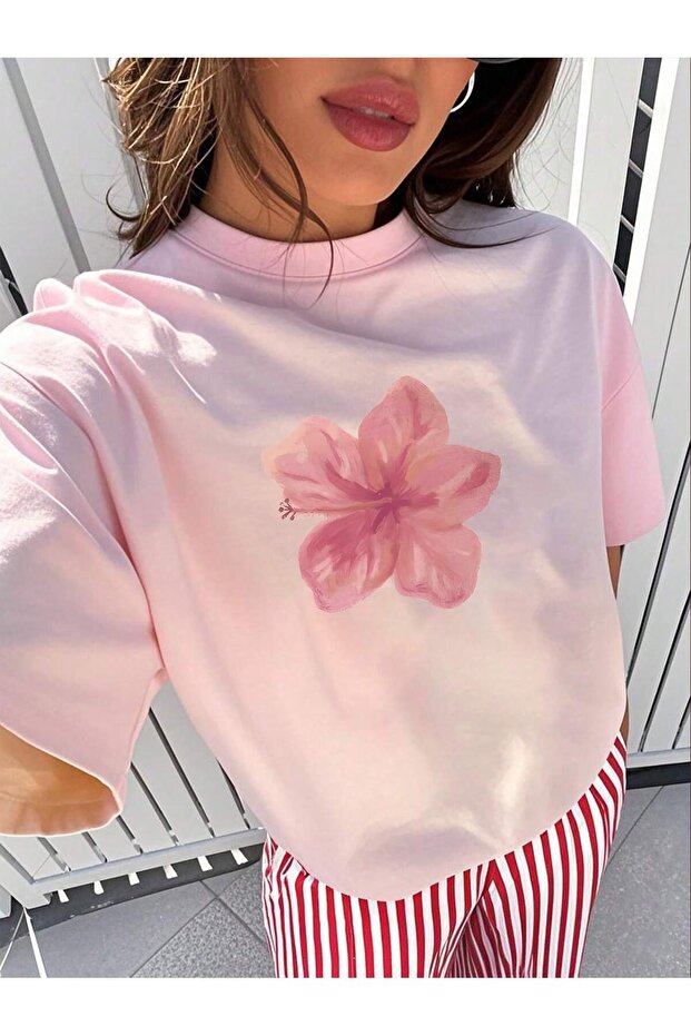 تي شيرت نسائي من القطن الممشط مقاس مطبوع كبير الحجم ومريح للاستخدام اليومي من Flower مطبوع