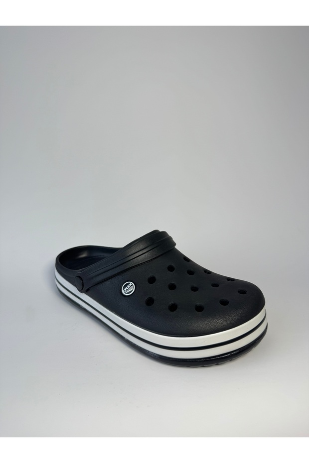Model Male Slipper - 1