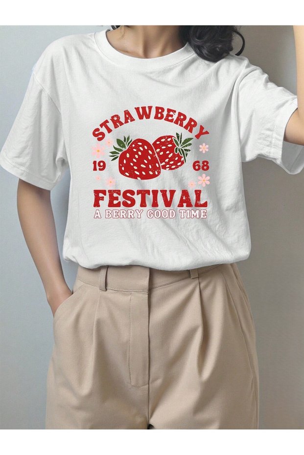 Women's Strawberry Printed Oversize Comfortable Daily Use Combed Cotton T-Shirt