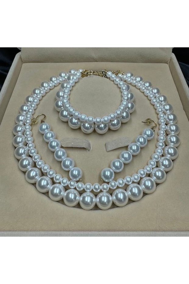 Pearl Necklace Earrings Bracelet Jewelry Set - 3-Piece Classic Women's Jewelry Set