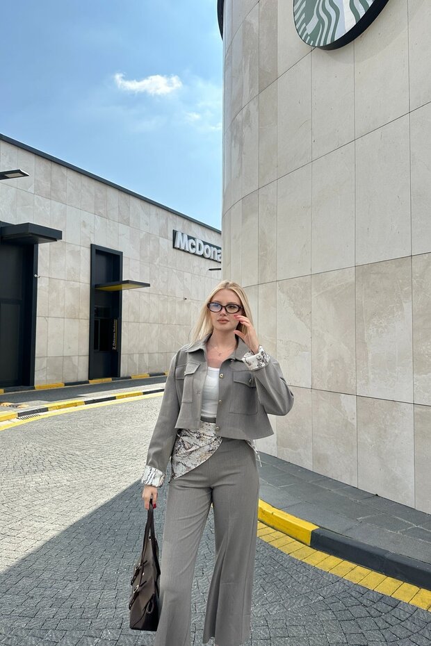 منقوش سترة مبطنة بالتفصيلات المطرزة - 2