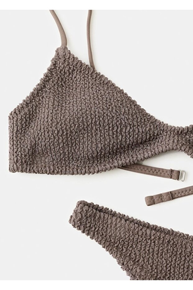 Dokulu üçgen bikini üstü - 6