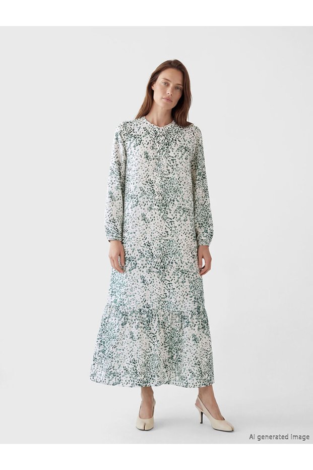 Esvab • Modern & Distinctive Stand Collar Embroidered A-Line Waist-Length Dress