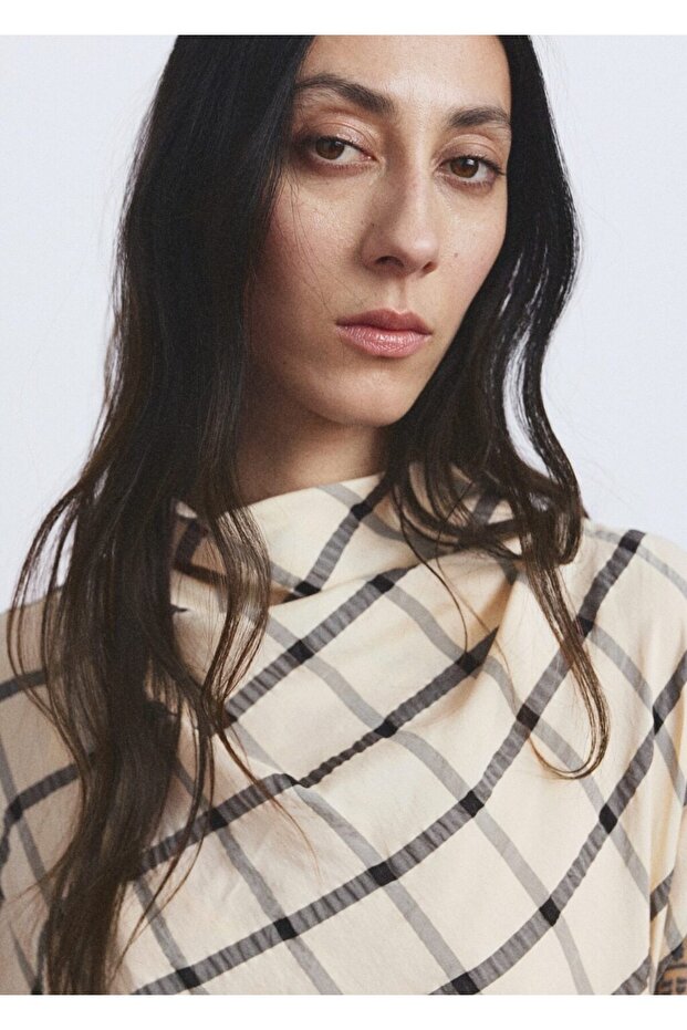 Drape yaka ekoseli elbise - 6