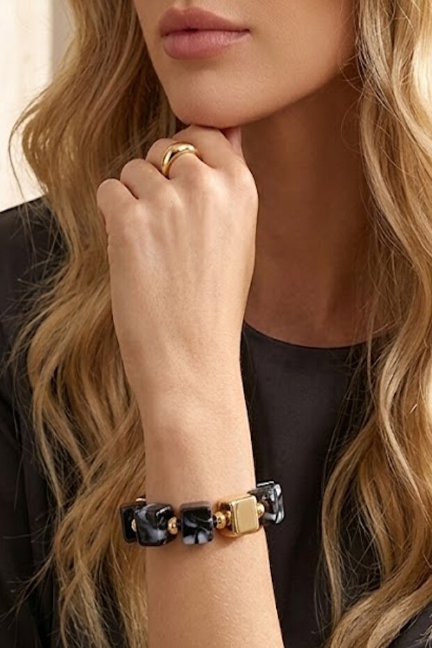 Black and Gold Color Beaded Bracelet