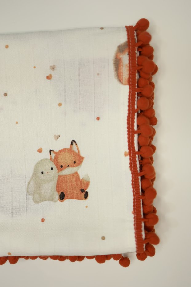 100% Cotton . Double-Layer Muslin Baby with Pompom on the Edge Patterned Si Blanket
