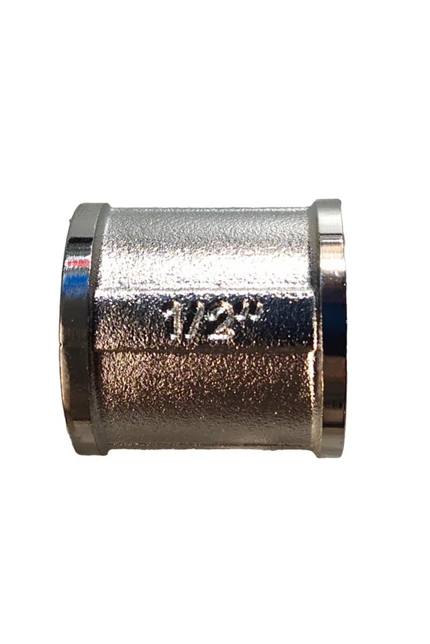 Brass plug, internal thread, 1/2' connection, chrome plated