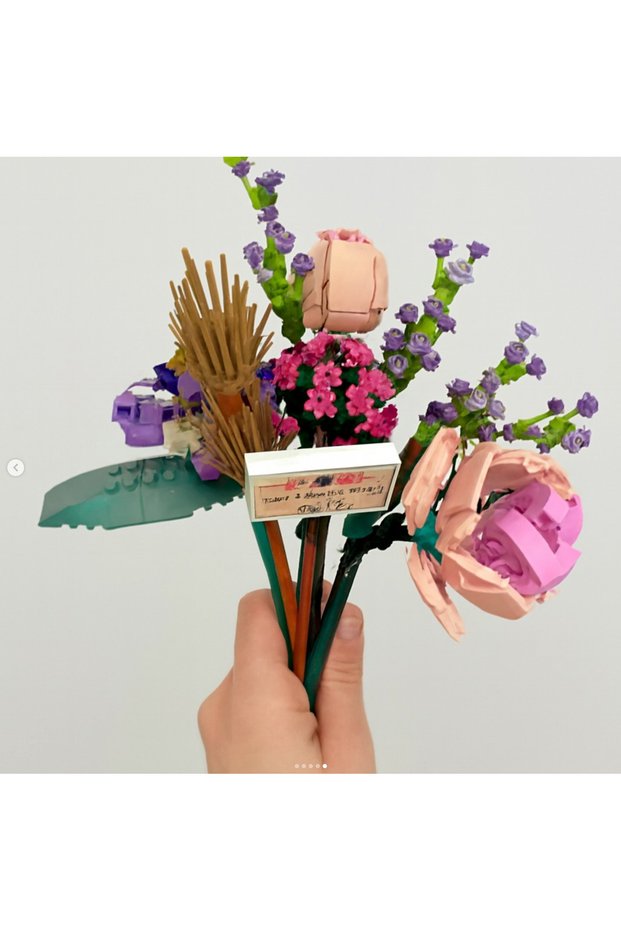 Z1657 Loz Decorative and Collectible Flower Bouquet 547 Piece Construction Set-Purple