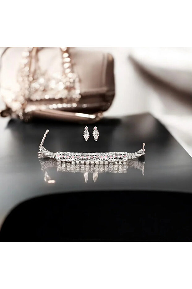 Choker Necklace