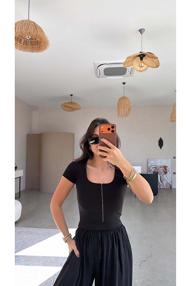 Black Square Collar Basic Cotton Pack Cropped Tshirt - 4