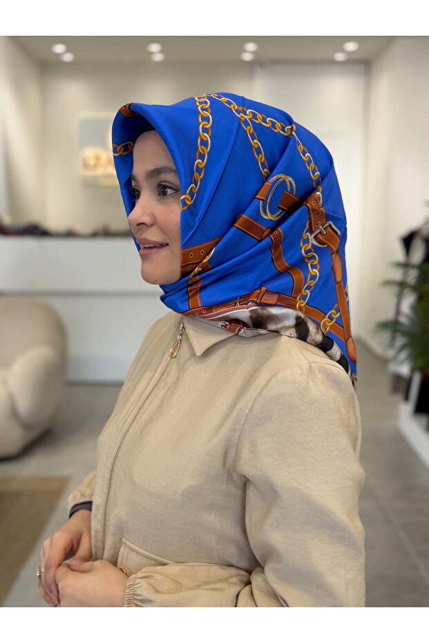سورا وشاح حريري