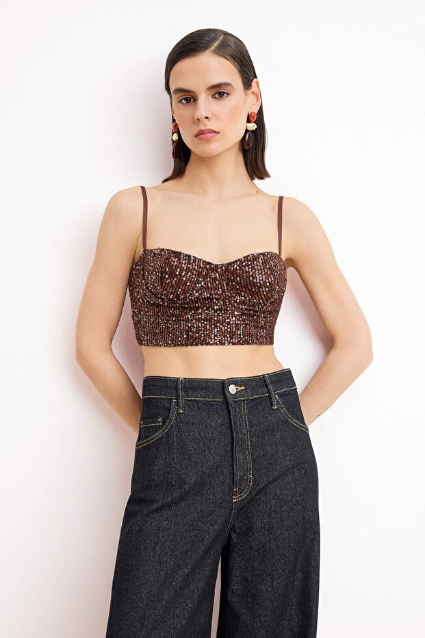 Kahverengi Payet Vücudu Saran Crop Party Bluz TPRSS26BZ00014