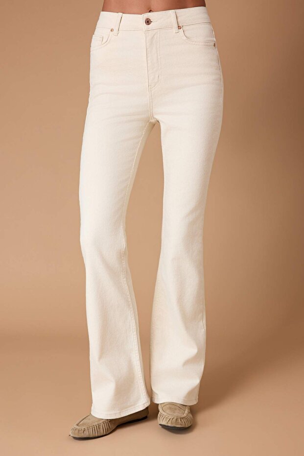 Ekru Yüksek Bel Az Esnek Flare İspanyol Paça Jeans TWOSS25JE00101 - 3