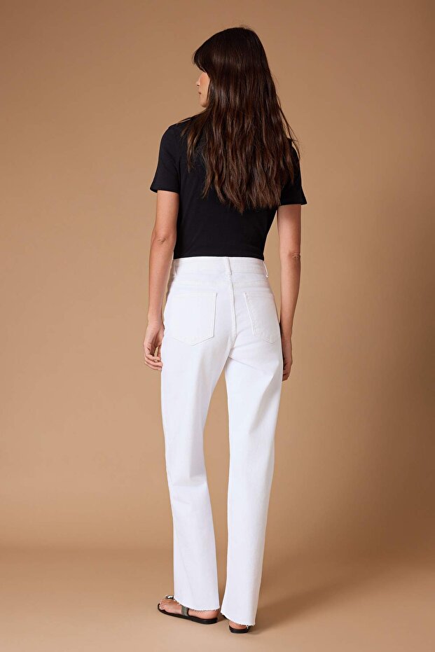 Beyaz Yüksek Bel Comfort Paçası Kesikli Wide Leg Palazzo Jeans TWOAW26JE00081 - 4