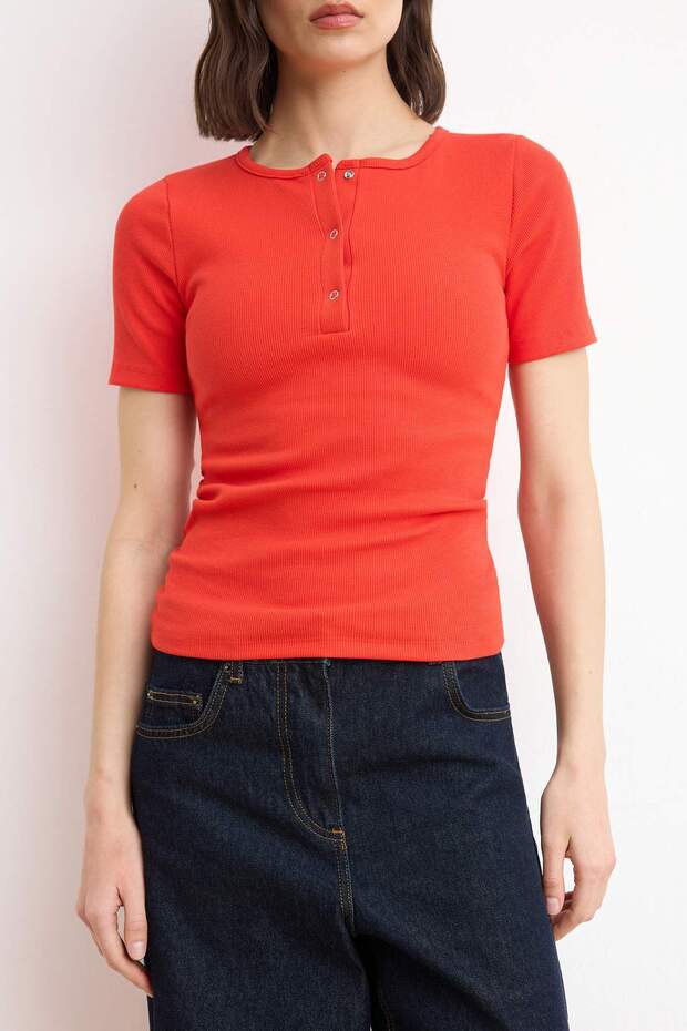 Kırmızı Fitted/Vücuda Oturan Çıtçıtlı Kısa Kollu Fitilli Esnek Örme Bluz TWOSS26BZ00334 - 3