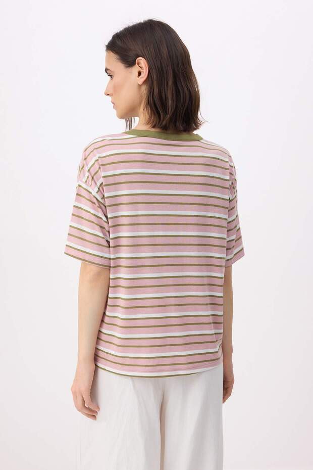 Gül Kurusu Çizgili Oversize/Geniş Kalıp Uzun Tok Pamuklu Örme T-Shirt TWOSS26TS00051 - 4