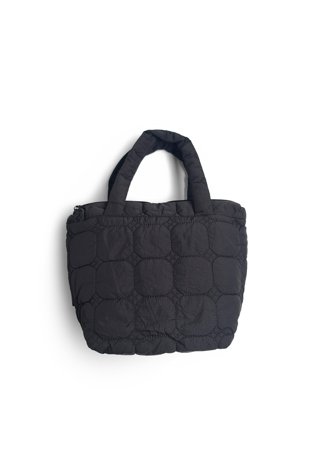 حقيبة كتف منتفخة باللون الأسود - 2