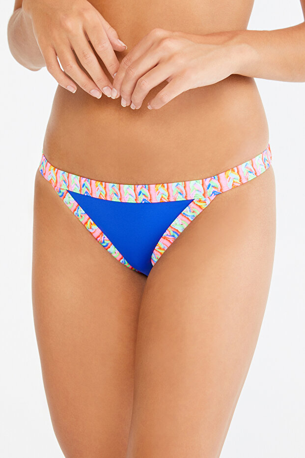 Delhi Super Bikini Altı - 1