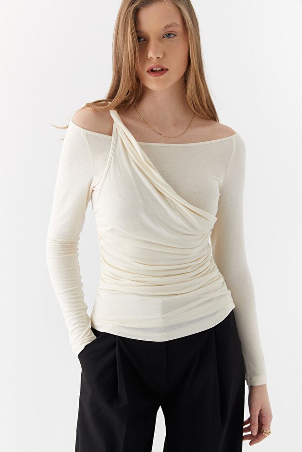 Çift Kat Drapeli Bluz Ekru - 3