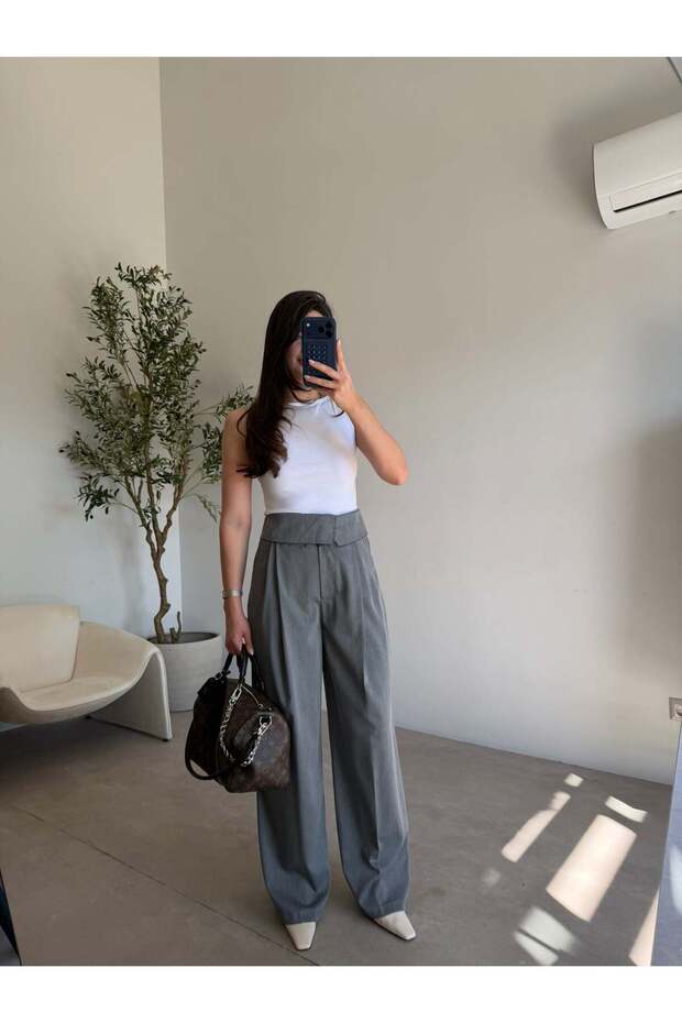 Gray Waist Detailed Pocketed Pants